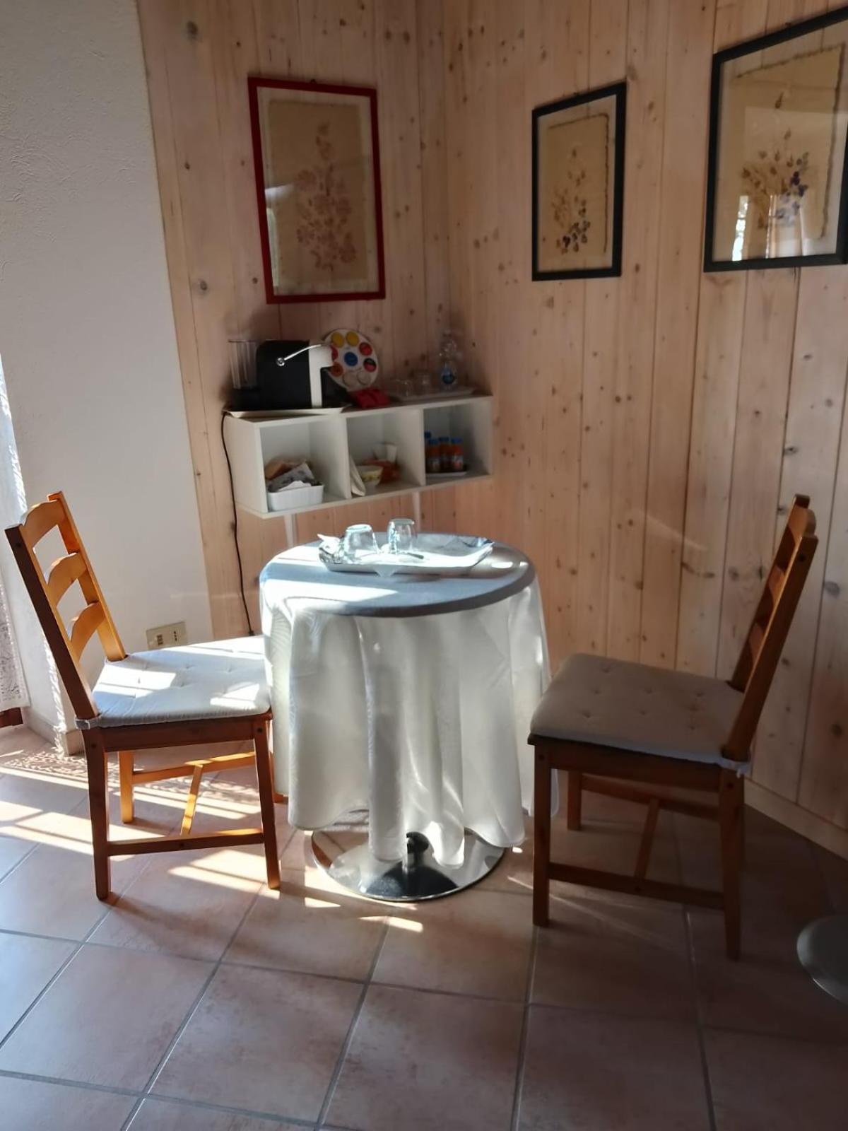 Agriturismo Affittacamere Barbarossa Dogliani Dış mekan fotoğraf