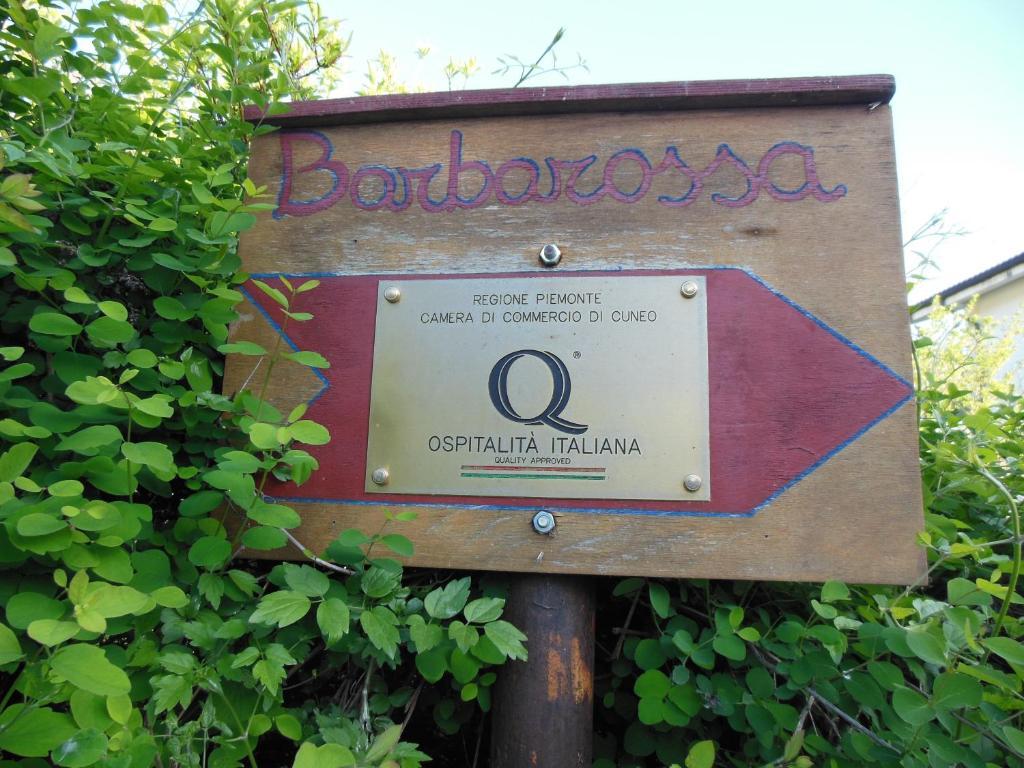 Agriturismo Affittacamere Barbarossa Dogliani Dış mekan fotoğraf