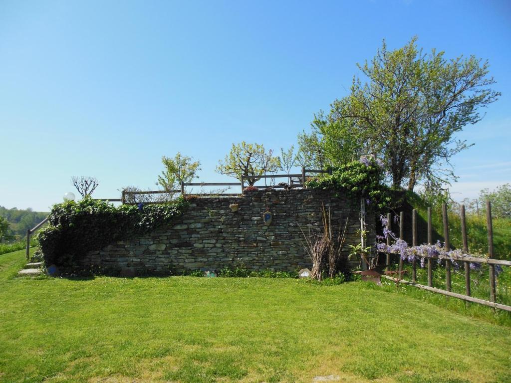 Agriturismo Affittacamere Barbarossa Dogliani Dış mekan fotoğraf