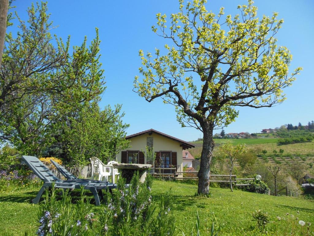 Agriturismo Affittacamere Barbarossa Dogliani Dış mekan fotoğraf
