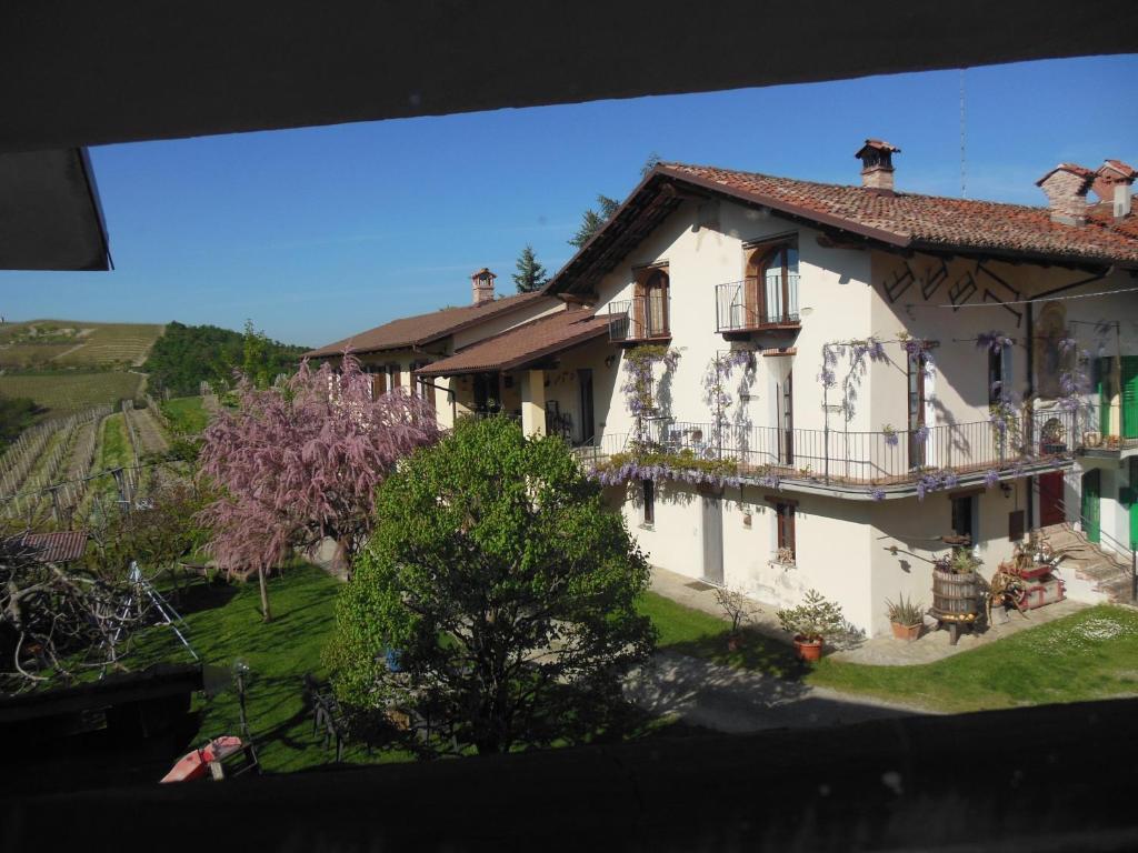 Agriturismo Affittacamere Barbarossa Dogliani Dış mekan fotoğraf